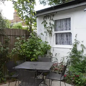 Apartment Bubblesbnb, 1 Bedroom Flat, London