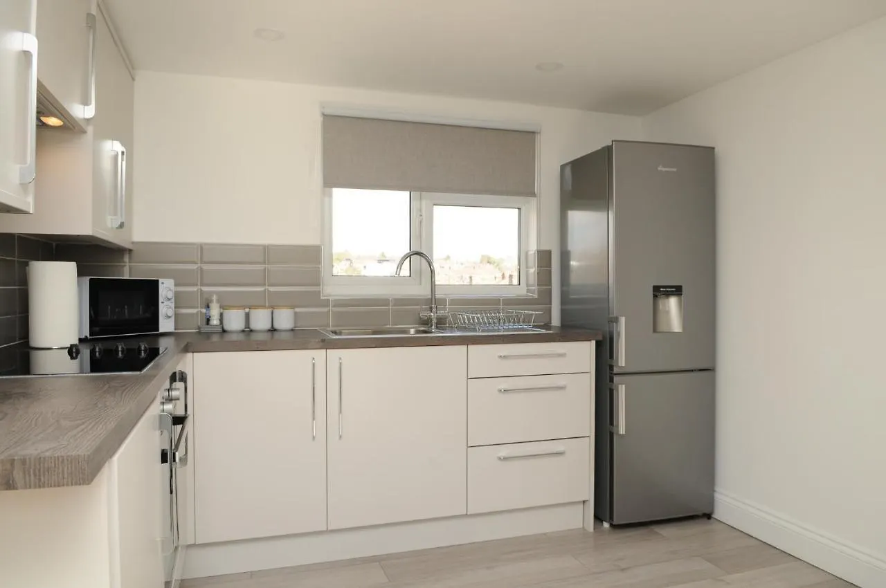 Luxury 5 Star London Apartment - Parking, Garden, Nr Greater London Metro Stations United Kingdom